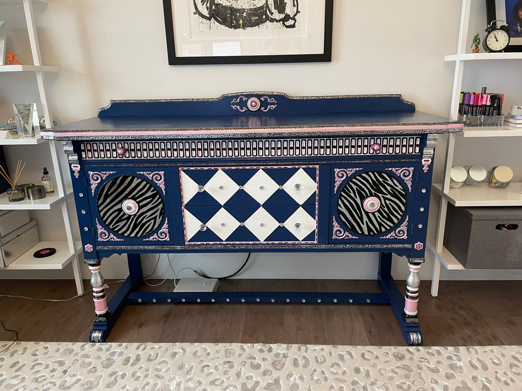 Credenza Got Bling